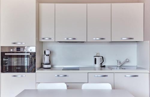 Orahovac Apartment | Bayview Bliss Apartments
