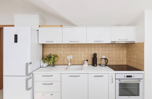 Tomicici Apartment | ❤️Bayview Tivat 2-bedroom Apartment| Seaview| Parking| Fast WIFI| 72m² Equipped