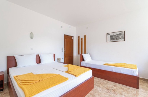 Bijela House | Beach Hotel Max Room 6, Herceg Novi, Montenegro