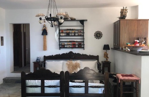 Paros Apartment | Beach House 50m from Glyfa Beach in Paros - Spacious 2BR with Private Garden