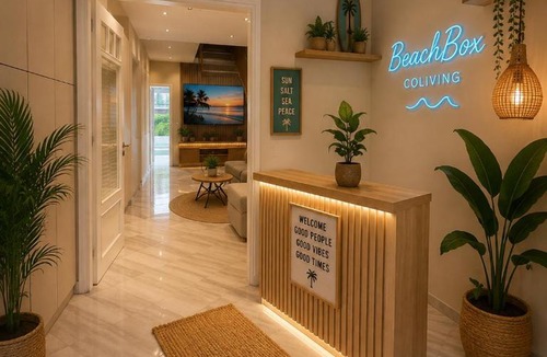 Piraeus Hostel | BeachBox