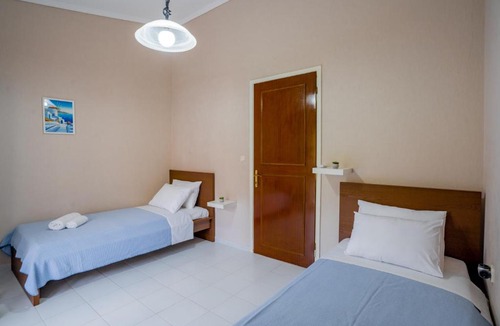 Nea Skioni House | Beachfront Bliss by halu! Spacious vacation house