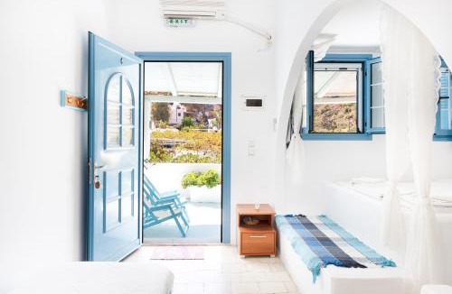 Patmos House | Beachfront Lampis Dolphin 4
