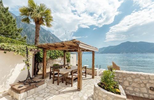 Orahovac Villa | Beachfront Orahovac