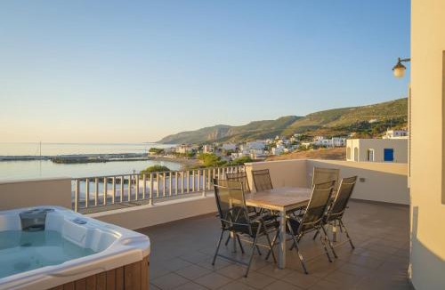Agia Pelagia Apartment | Beachfront Panorama Suite Kythira Jacuzzi & Sea View
