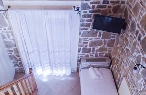 Myrina Apartment | Beachfront Stone Maisonettes