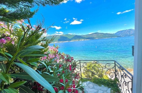 Krasici Villa | Beachfront Villa Krasici