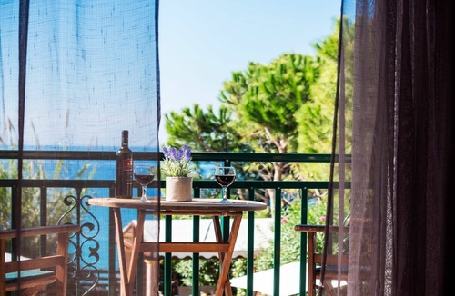 Agios Matthaios Villa | Beachfront Villa Rania