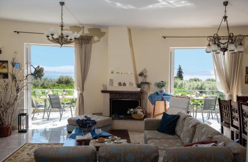 Kougaiika House | Beachfront Villa Samantha's Paradise