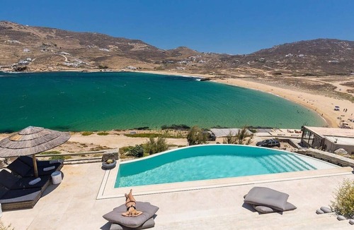 Ftelia Villa | Beautiful 5 BR Villa Minutes from the Beach