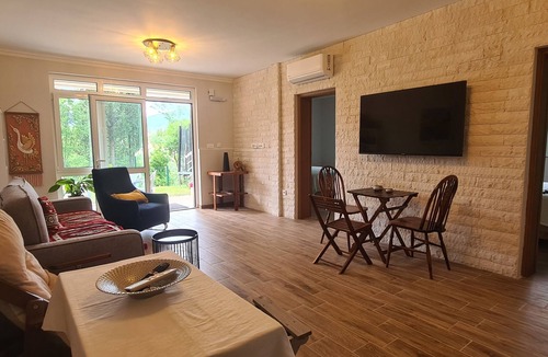 Ratisevina Apartment | Beautiful Apartments at Rural Mountain Villa 2km From the sea