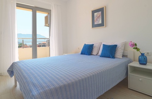 Rozino Apartment | Beautiful Blue Sea view apartment with free parking