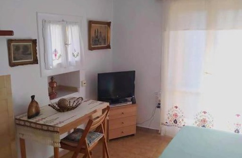 Samos Town House | Beautiful Cottage over-viewing Samos bay.