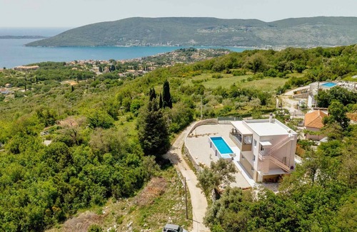 Topla House | Beautiful newly built Villa Zora