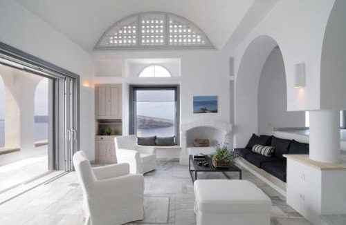 Oia Villa | Beautiful Oia Villa