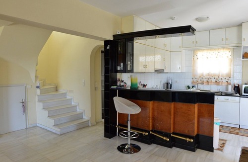 Anavyssos Villa | Beautiful Pool Villa Xenia in Anavissos, Athens