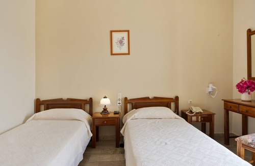 Telendos Bed & Breakfast | Bed and Breakfast 'No 5' with Sea View, Wi-Fi and Air Conditioning