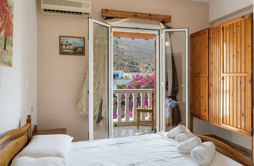 Kalymnos Apartment | Bed and Breakfast 'Room No 7' with Sea View, Wi-Fi and Air Conditioning