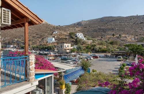 Kalymnos Apartment | Bed and Breakfast 'Room No 14' with Sea View, Wi-Fi and Air Conditioning
