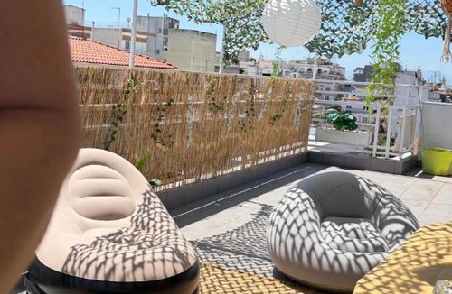 Thessaloniki Bed & Breakfast | Bedroom in a big apartment with a huge terrace Male Only