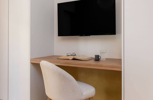 Kypseli Apartment | Beehive 2B in Athens