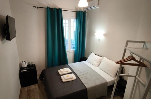 Kypseli Apartment | Beehive Mini Rooms