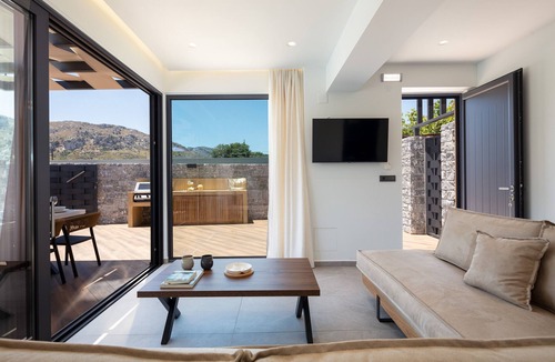 Agkouseliana Villa | Bella Vista villa,Serene,Nature views,private pool