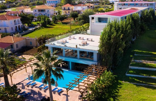 Drosia Hotel | Belussi Beach Hotel & Suites