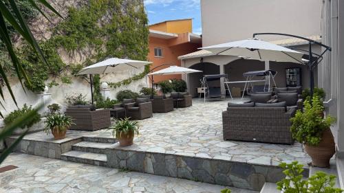 Benitses Hotel | Benitses Arches Hotel