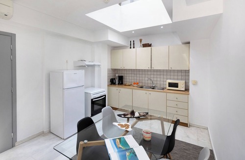 Ilisia Apartment | BES 1 - Spacious Modern 2-bed Apt by GHH