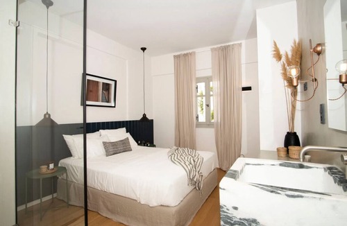 Piso Livadi House | BH968 - C- Suite Paros