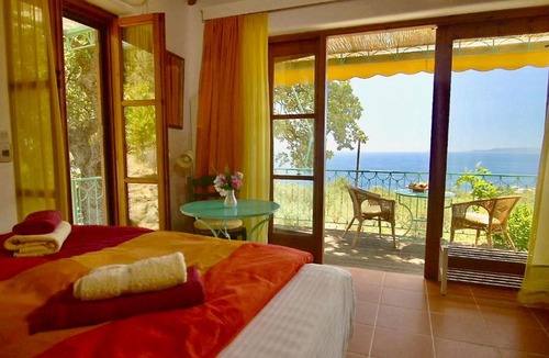 Lefktron Hotel | Bio Guesthouse Mani Sonnenlink