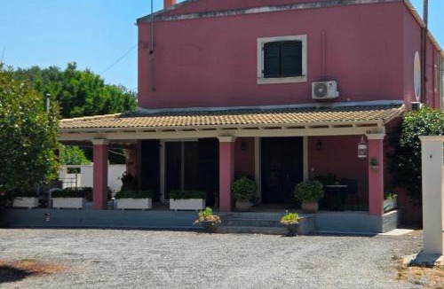 Dassia Villa | Birdsing Cottage