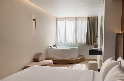 Monastiraki Apartment | Blanco Athens Aparthotel