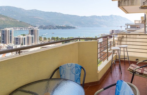 Babin do Apartment | Blue Apartment w/balcony + sea view