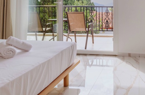 Nea Iraklitsa Hotel | Blue Bay Hotel