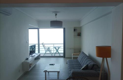 Loutraki Apartment | Blue Bliss