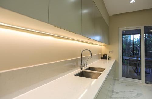 Qerek Villa | Blue Coast-Vala Mar Villa