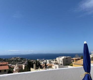 Saronida House | Blue Echoes