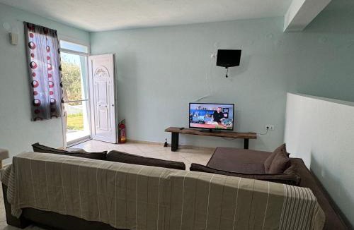 Skala Kallirachis Apartment | Blue Horizon Studios