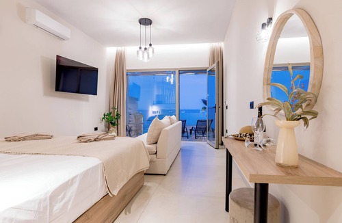 Agios Sostis Hotel | Blue Horizon Studios