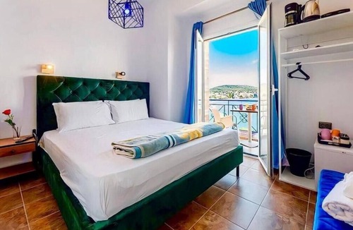 Selinia Hotel | Blue Hotel Salamina