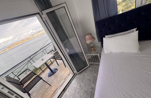 Selinia Hotel | Blue Hotel Salamina
