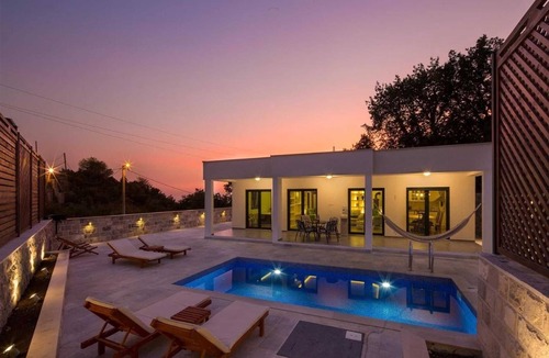 Lapcici Villa | Blue Lace Villa - 3 Bedroom Villa