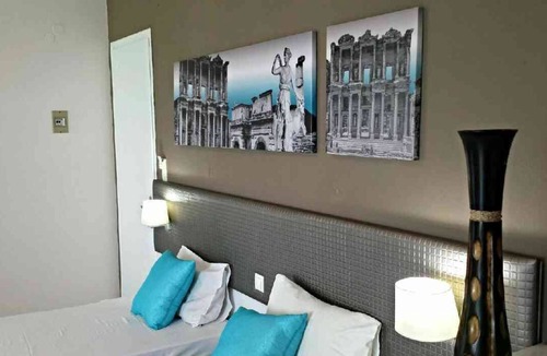 Tingaki Hotel | Blue Nest