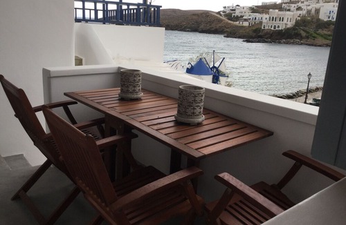Loutra Apartment | Blue View Apt Kythnos 3