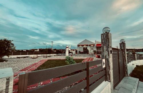 Soroni House | Blue waves house 1
