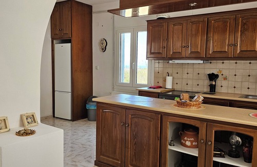 Nea Cryssi Akti Cottage | Blue & White View-White Villa