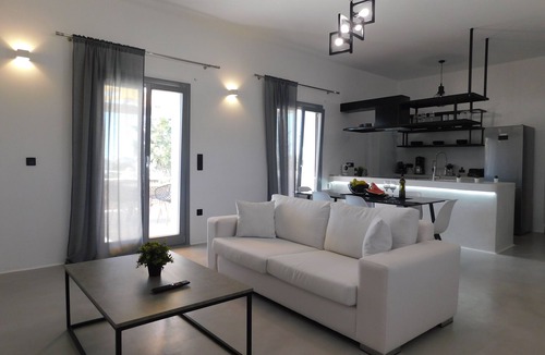 Kampos Villa | BLUEBELL VILLA SUNRISE