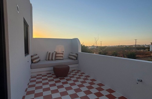 Antiparos Apartment | Bluewaves Antiparos Sunstone Terrace House